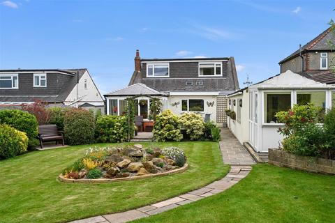 4 bedroom detached bungalow for sale, Greenfield Avenue, Guiseley