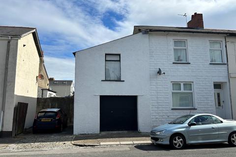 3 bedroom terraced house for sale, Salop Street, Penarth CF64