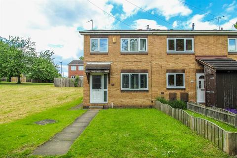 3 bedroom semi-detached house for sale, Barnstone Vale, Wakefield WF1