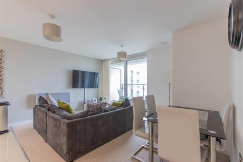 2 bedroom apartment for sale, Ferry Court, Cardiff CF11