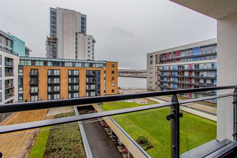 2 bedroom apartment for sale, Ferry Court, Cardiff CF11