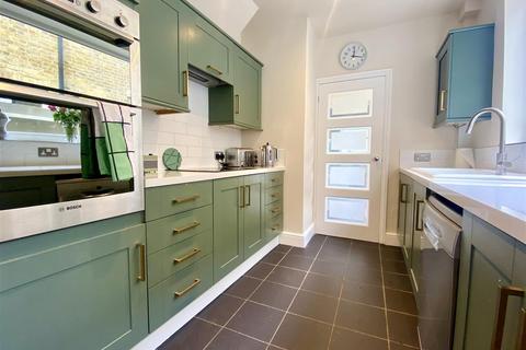 65 Eastbrook Road, Waltham Abbey, EN9 3AJ