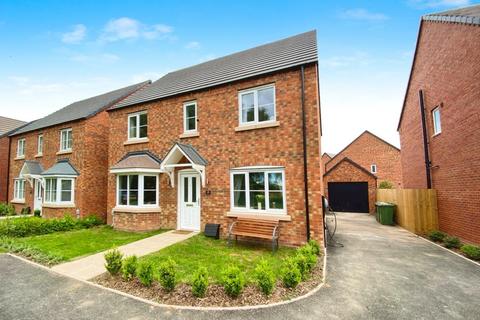 4 bedroom detached house for sale, Taplins Close, Long Marston