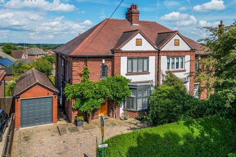 151 Manygates Lane, Wakefield, WF2 7DS
