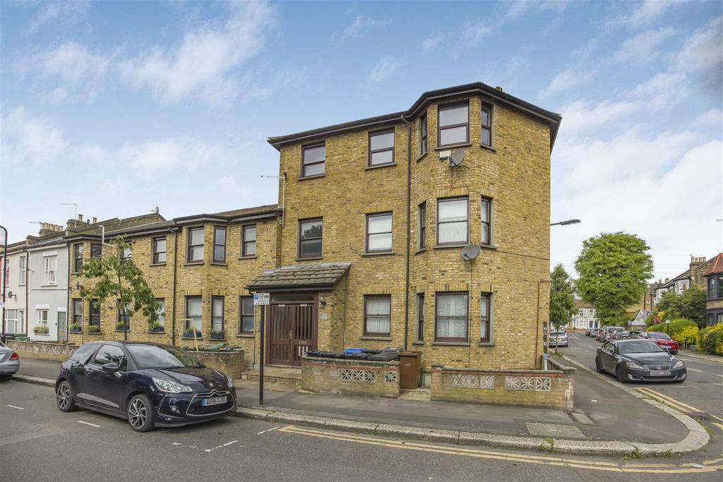 2  Brodie Court  137 Newport Road -014.jpg
