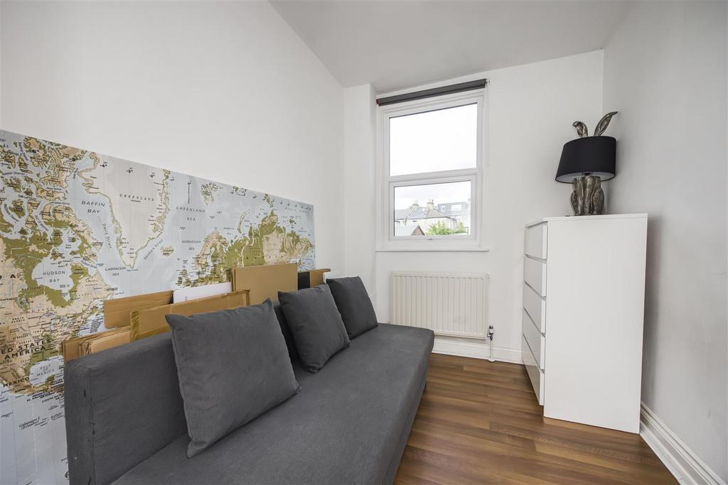 2  Brodie Court  137 Newport Road -006.jpg