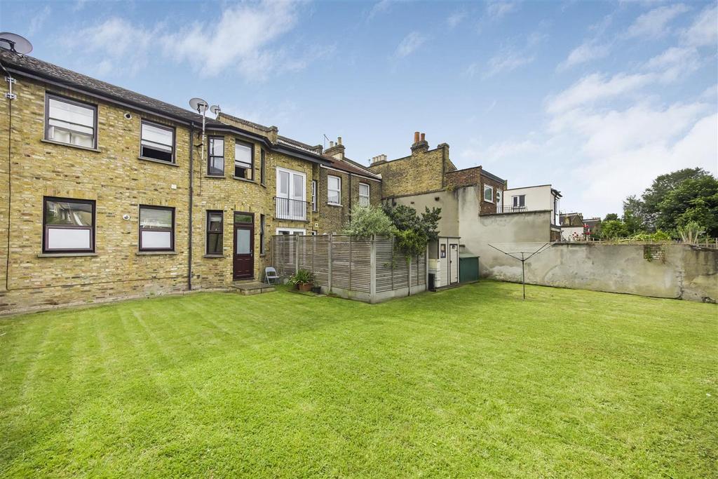 2  Brodie Court  137 Newport Road -001.jpg