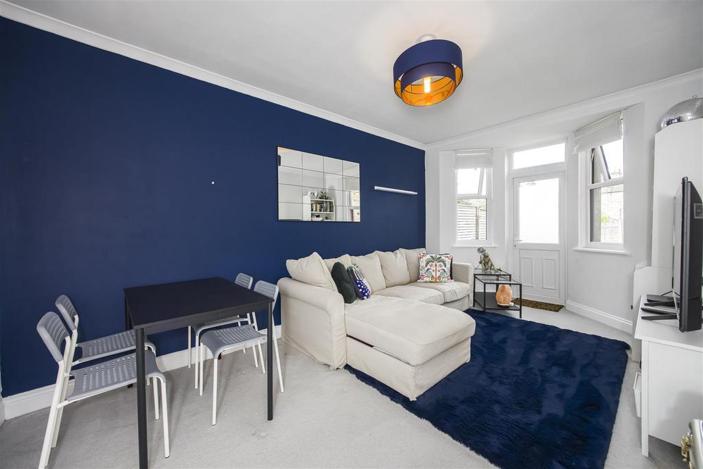 2  Brodie Court  137 Newport Road -009.jpg