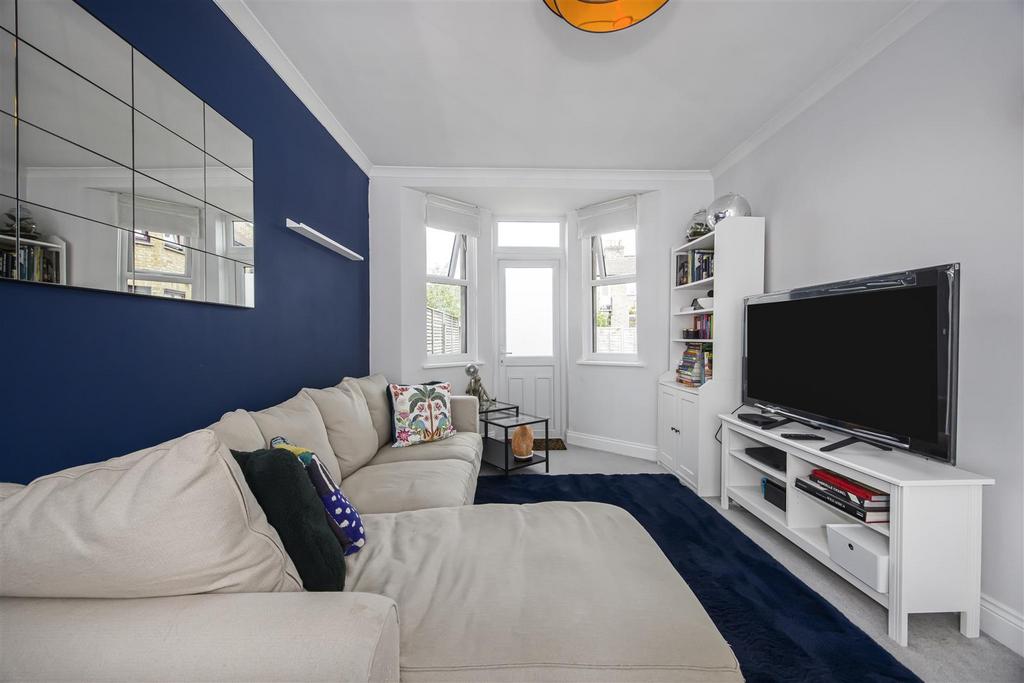 2  Brodie Court  137 Newport Road -007.jpg