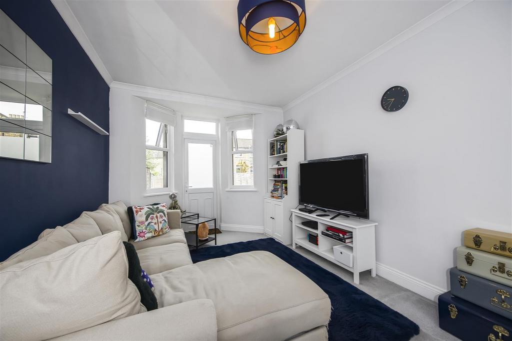 2  Brodie Court  137 Newport Road -010.jpg