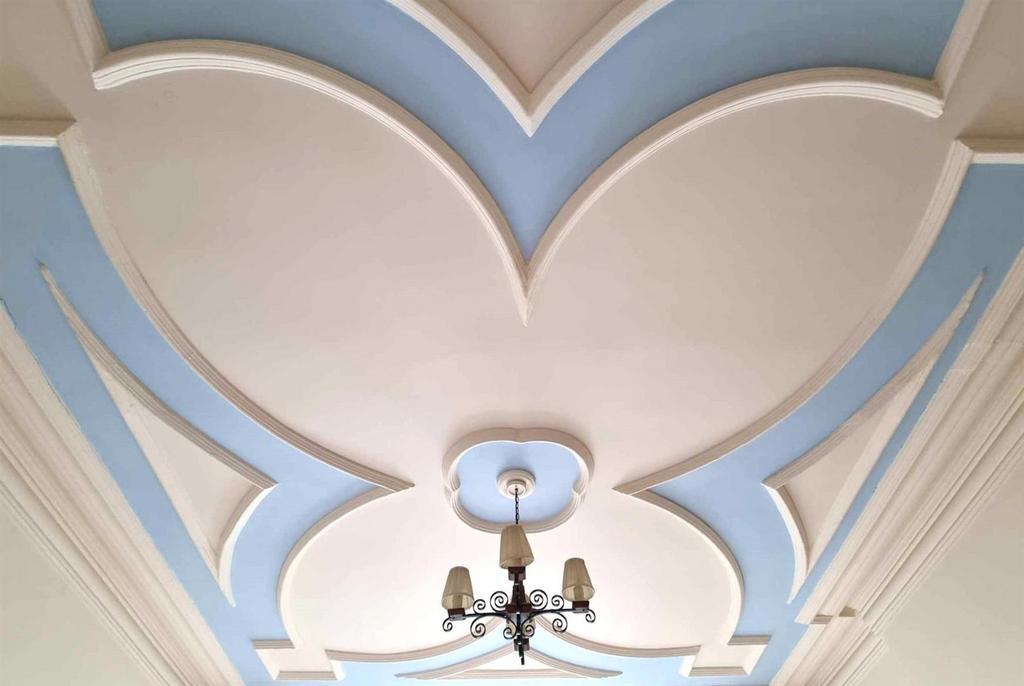 Ceiling.jpg