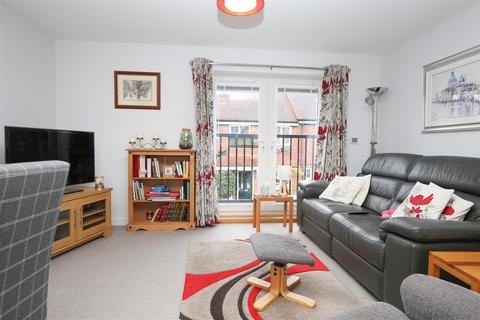 2 bedroom coach house for sale, Isles Quarry Road, Borough Green, Kent