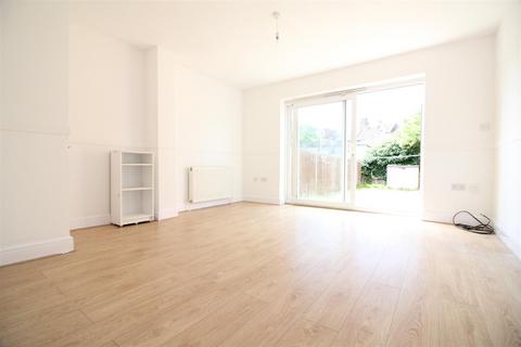 2 bedroom terraced house to rent, Knevett Terrace, Hounslow