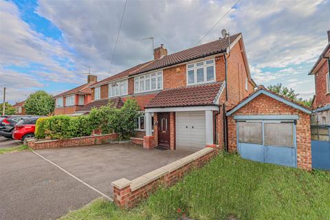 5 bedroom semi-detached house for sale, Fairway, Hemel Hempstead, HP3