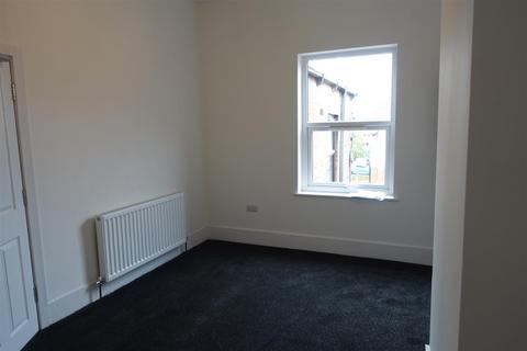 2 bedroom flat to rent, Chapel Street, Leigh WN7