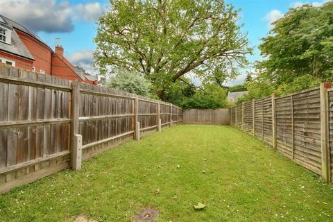 3 bedroom end of terrace house for sale, Azalea Close, St. Albans AL2