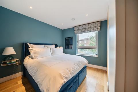 1 bedroom flat for sale, 4 Gullivers Walk, London