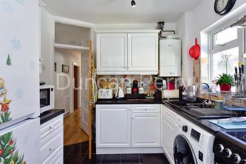 4 bedroom semi-detached bungalow for sale, Aberdale Gardens, Potters Bar EN6