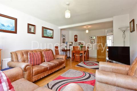 4 bedroom semi-detached bungalow for sale, Aberdale Gardens, Potters Bar EN6