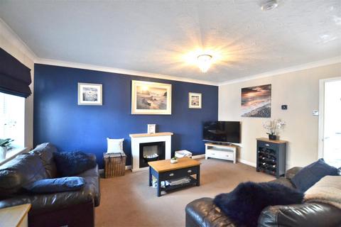 3 bedroom semi-detached house for sale, Broadmead, Farnborough GU14