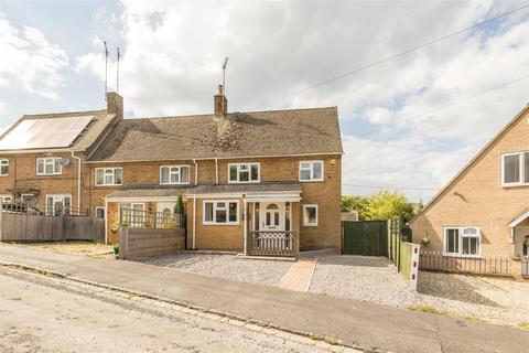 2 bedroom end of terrace house for sale, Quarry Close, Enstone