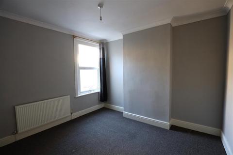 1 bedroom flat to rent, 33A Broad Street, Barry, CF62 7AD