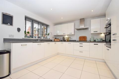 5 bedroom detached house for sale, Meadowbout Way, Bowbrook, Shrewsbury