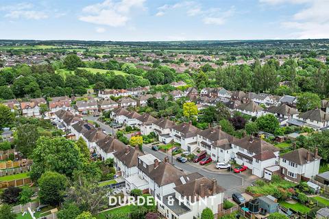 4 bedroom semi-detached house for sale, Roundmead Close, Loughton, IG10