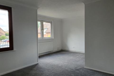 2 bedroom flat to rent, Turners Drive, Thatcham