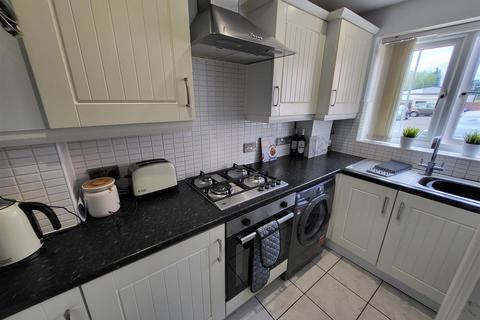 2 bedroom end of terrace house to rent, Phillip Court, Newport NP19