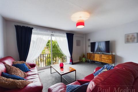 3 bedroom terraced house for sale, Hartscroft, Linton Glade, Croydon