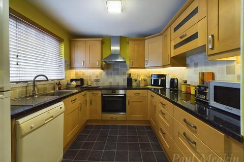 47 Hartscroft, Croydon, CR0 9LB