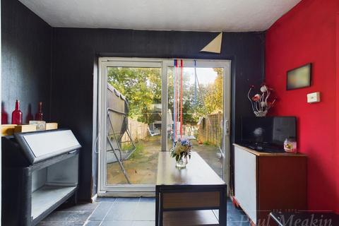 3 bedroom terraced house for sale, Thursley Crescent, New Addington, Croydon