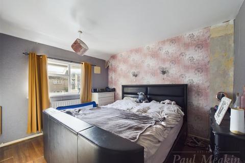 43 Thursley Crescent, New Addington, Croydon, CR0 0PR