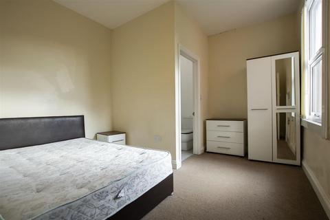 1 bedroom house to rent, Church Road, Northfield, Birmingham