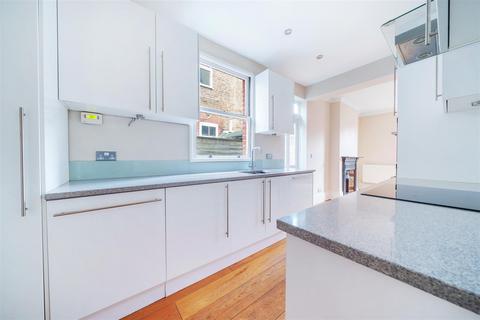 4 bedroom semi-detached house to rent, Beresford Road, Kingston Upon Thames KT2