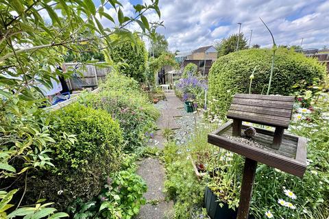 2 bedroom terraced house for sale, Ditchling Close, Luton, LU2 8JR