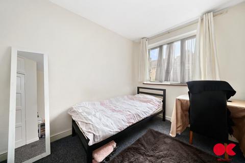 81 Telham Road, London, E6 6BW
