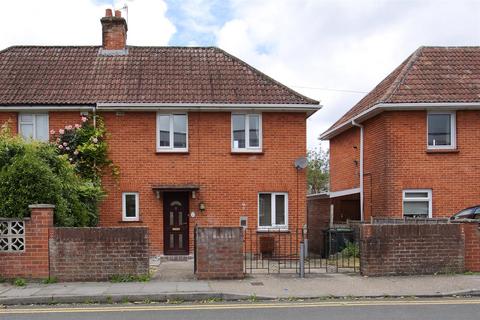 3 bedroom semi-detached house to rent, Friary Lane, Salisbury