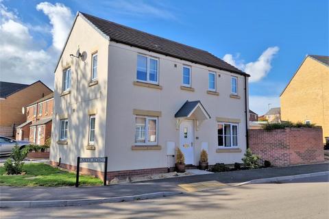 3 bedroom detached house for sale, Meek Road, Newent