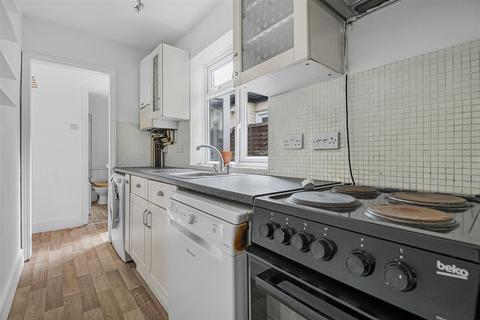 110 Queens Road, Reading, RG1 4DG