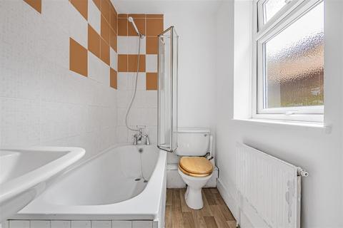 110 Queens Road, Reading, RG1 4DG