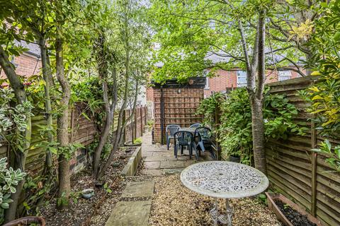 110 Queens Road, Reading, RG1 4DG