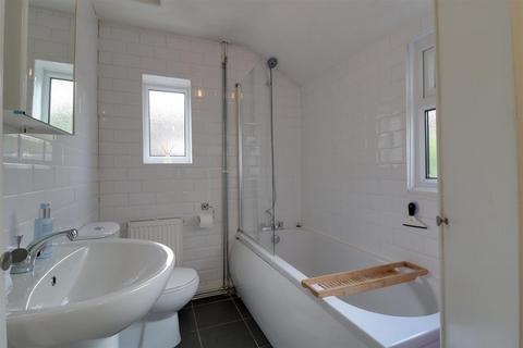 6 Fields Road, Alsager, Stoke-on-trent, ST7 2NA