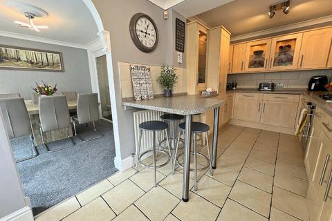 3 bedroom semi-detached house for sale, Bevan Grove, Gilesgate, Durham