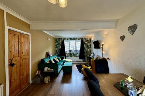 3 bedroom house for sale, Edinburgh Street, Swindon SN2