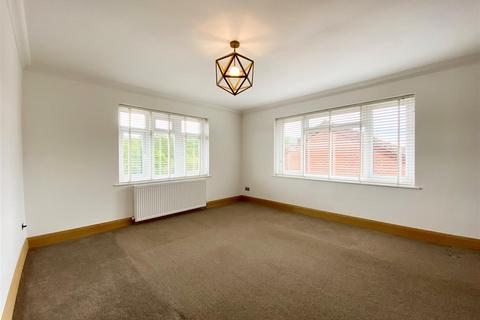 4 bedroom house for sale, Pendwll Road, Wrexham LL11