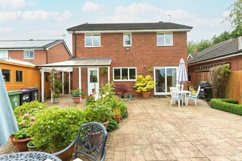 8 Heron Close, Ellesmere, SY12 9PU