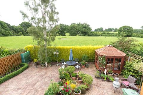8 Heron Close, Ellesmere, SY12 9PU