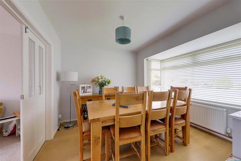 3 bedroom end of terrace house for sale, Lincett Avenue, Worthing BN13